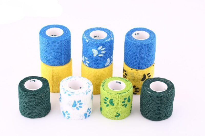 1 Bitterant-containing Elastic Bandage for Animals