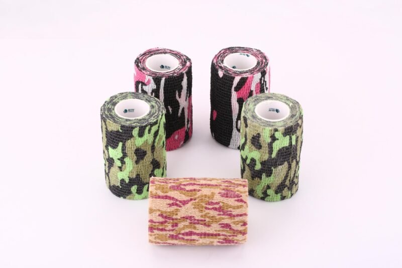 1 Bitterant-containing Elastic Bandage for Animals